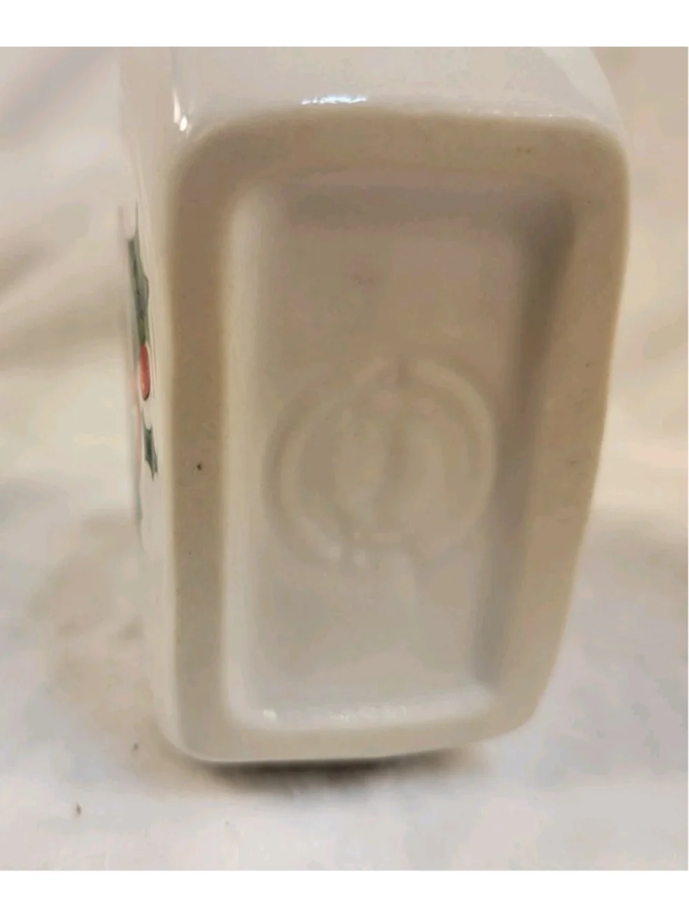 FIESTA Mini Disc Disk Pitcher Holly Ribbon Christmas Creamer White 3.25